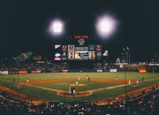 开云体育app-极速狂飙与绿茵绝杀—沙特体育双线的历史性周末