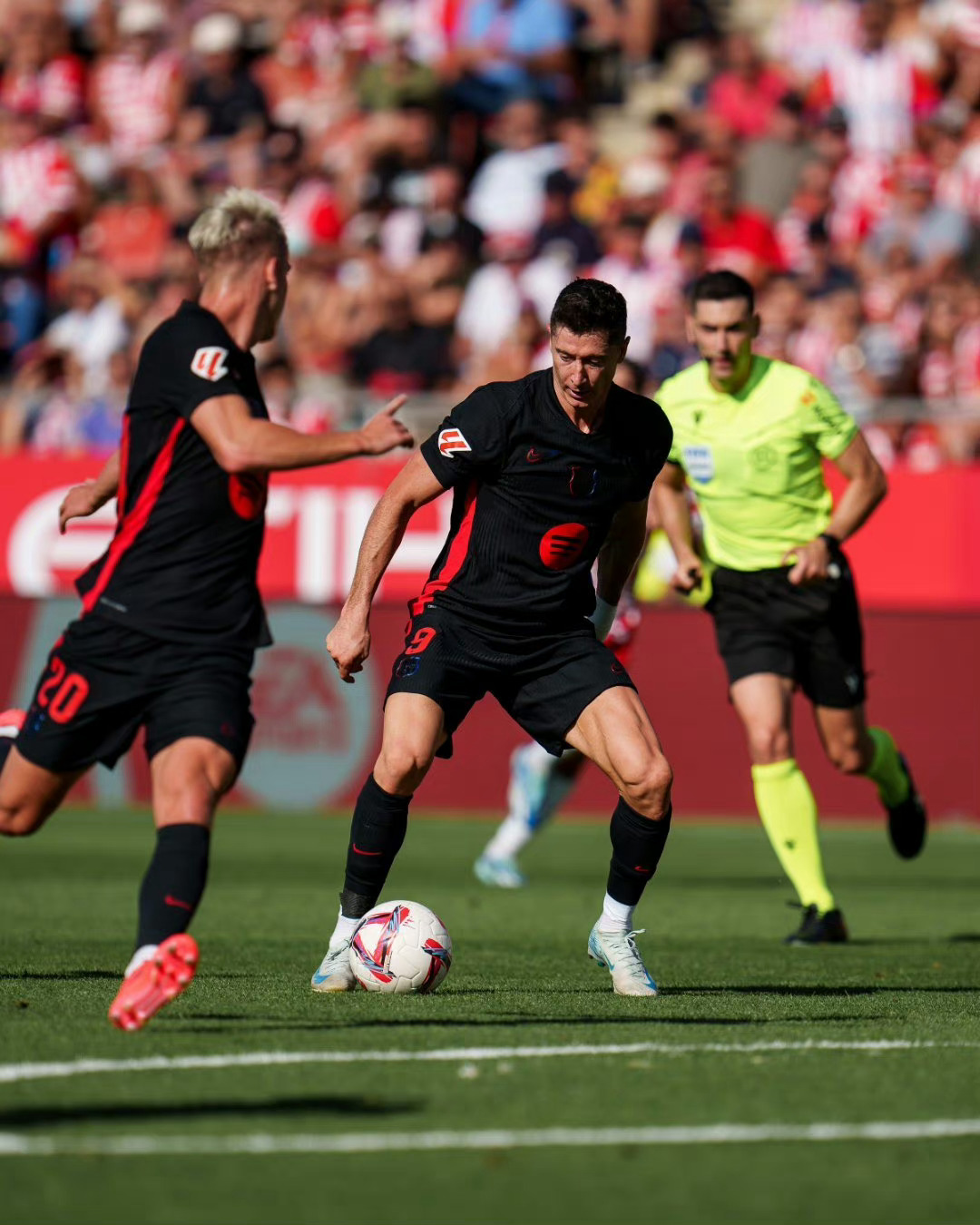 关于巴萨客场大胜,小组头名锁定在握的信息 关于巴萨客场大胜,小组头名锁定在握的信息