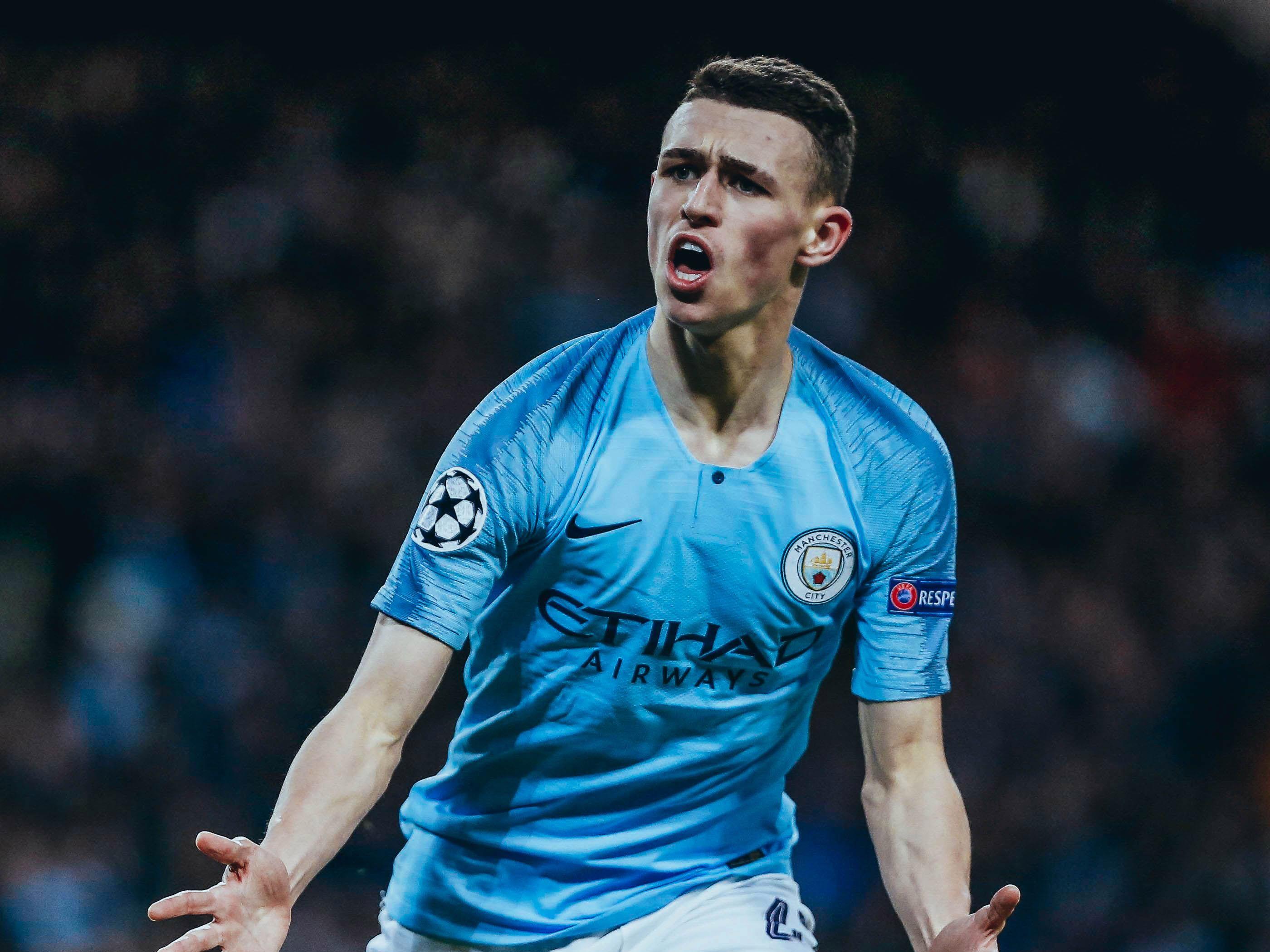 沙尔克在德国足球赛中取得胜利