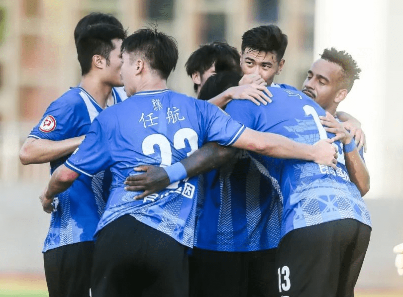 包含连胜势头难挡！S赛豪取十连胜的词条