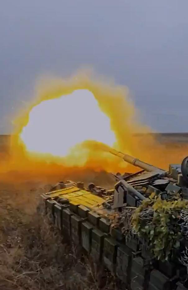 俄罗斯凭借进攻火力获胜，晋级欧锦赛