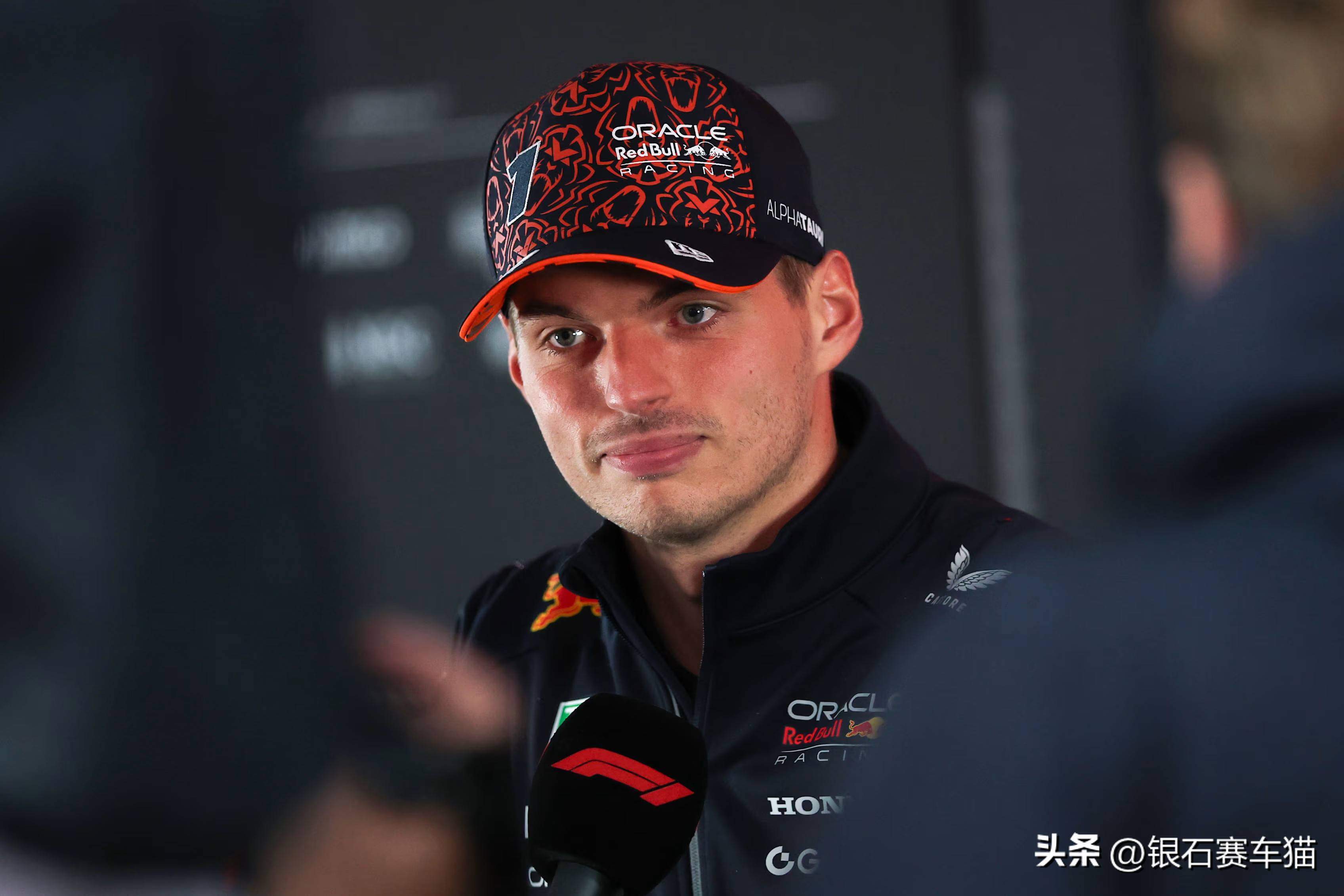 红牛二队险胜阿斯顿马丁，维斯塔潘关键制胜