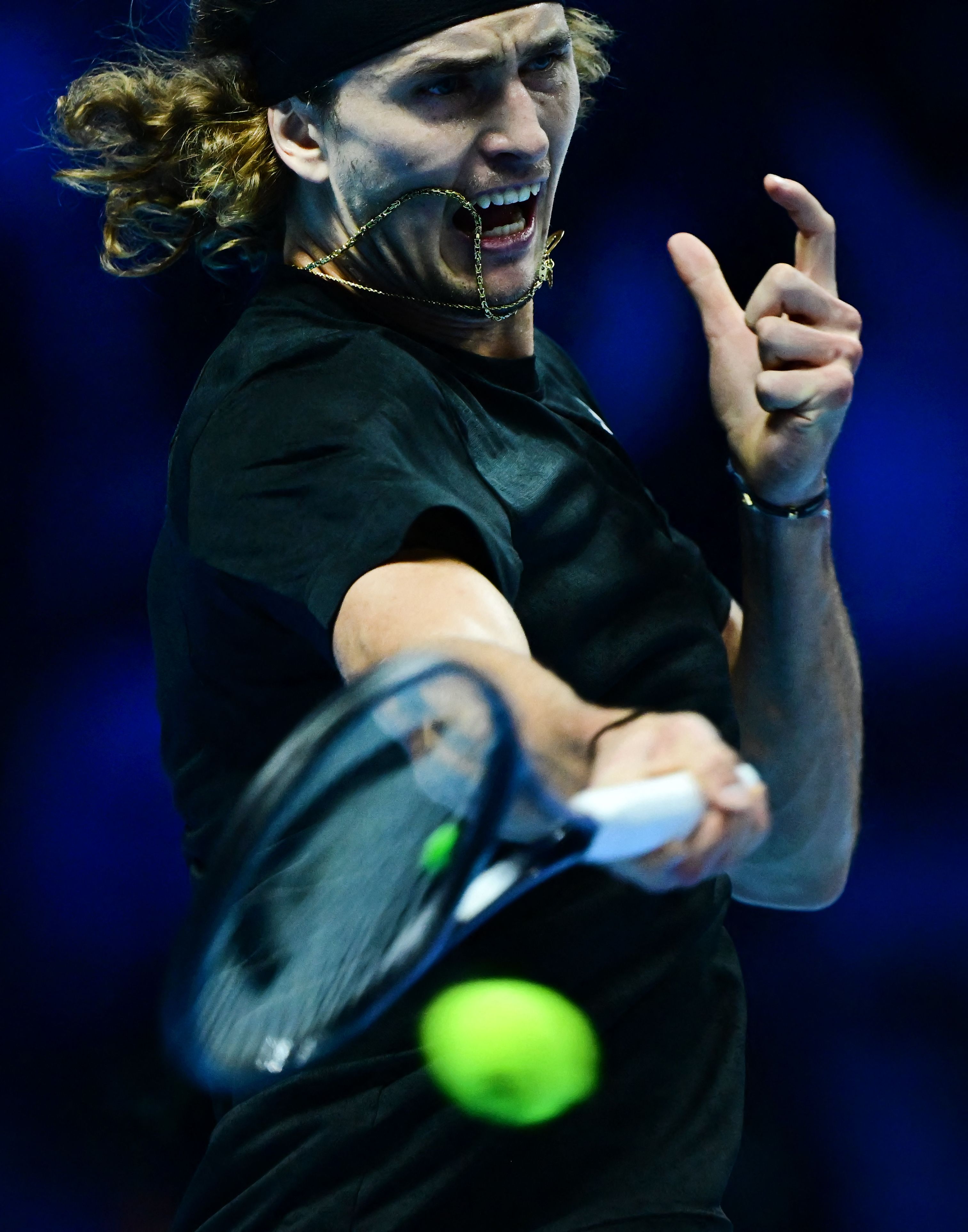 ATP总决赛险胜拉沃尔杯,梅德韦杰夫带队取胜 ATP总决赛险胜拉沃尔杯,梅德韦杰夫带队取胜