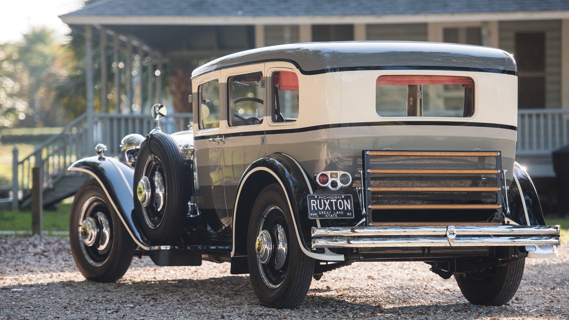 当极致个人英雄主义遇上精密团队主义