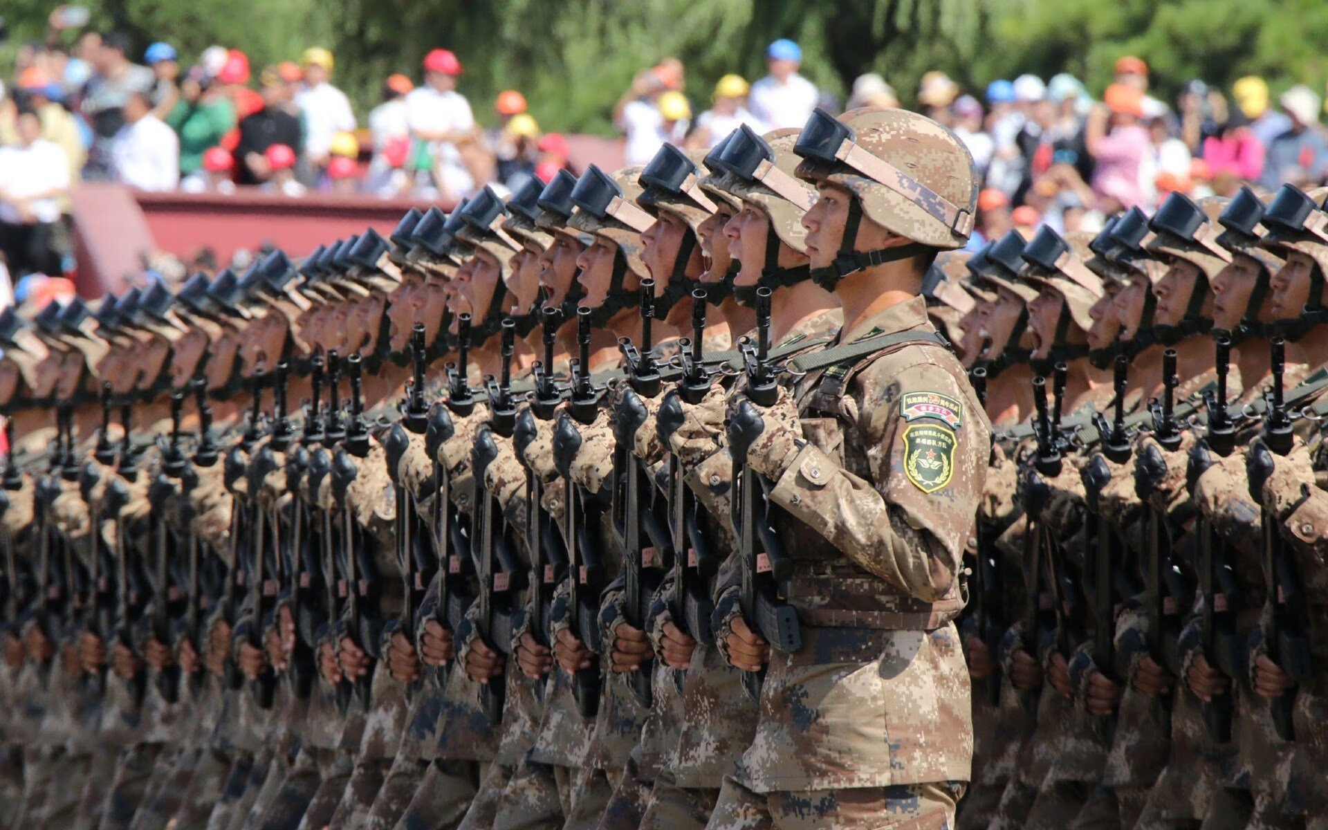 沉默的领袖，巴斯托尼的沉默不是平静，而是雷暴前的真空
