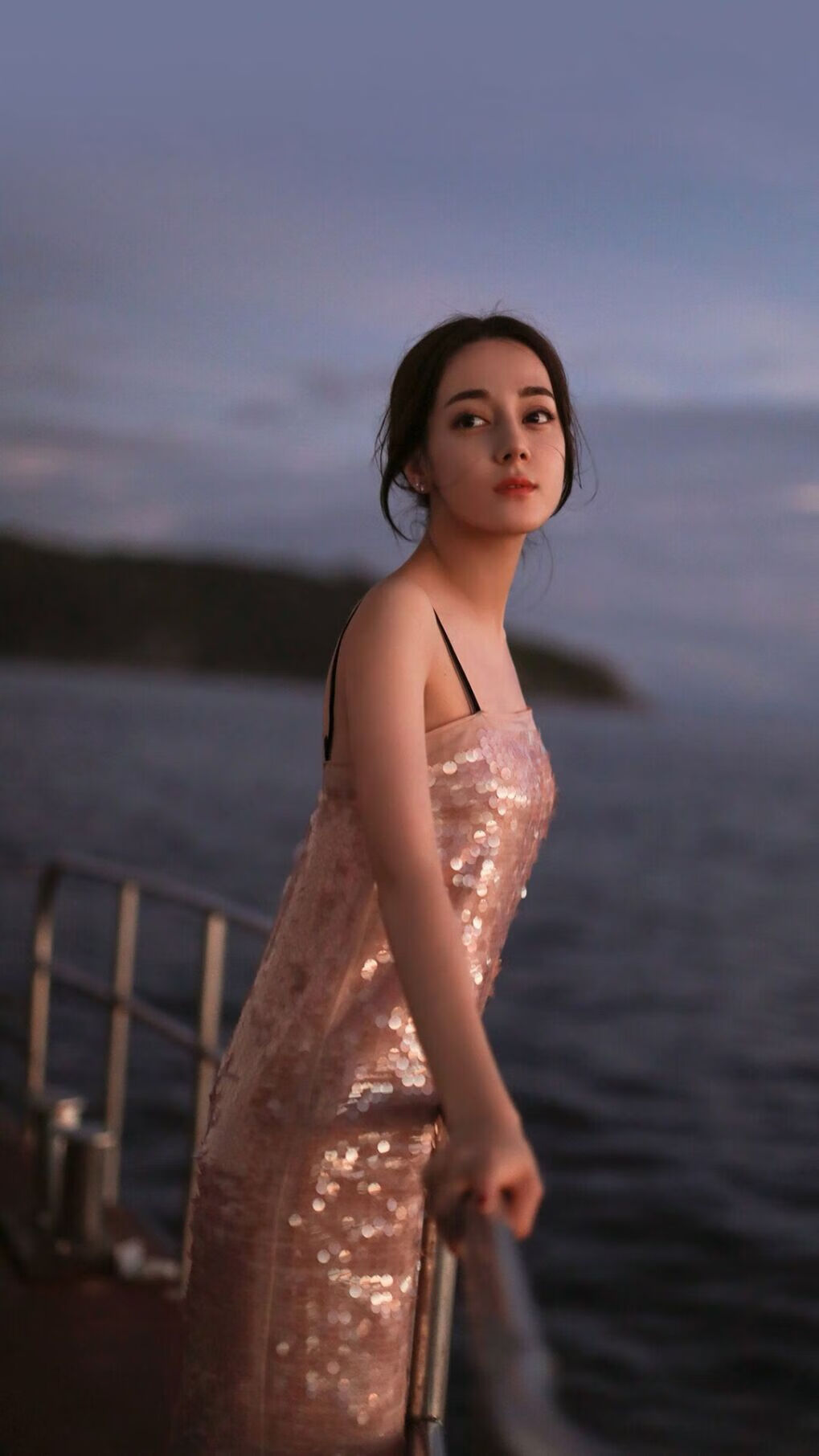 德布劳内金球定江山，威尔士绝境逆转秘鲁，关键先生一锤定音